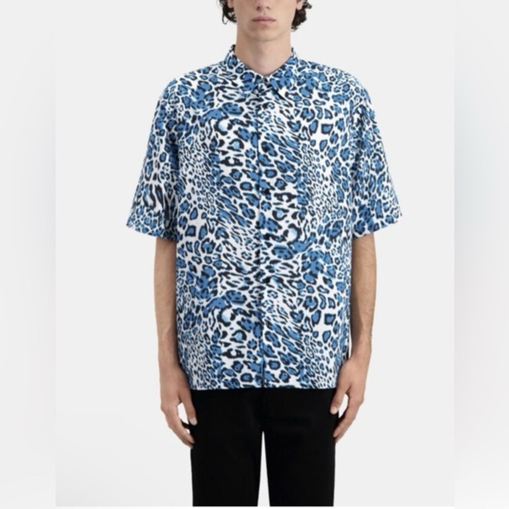 NWT SIZE XL The Kooples Men's Blue and White Leopard Print Shirt